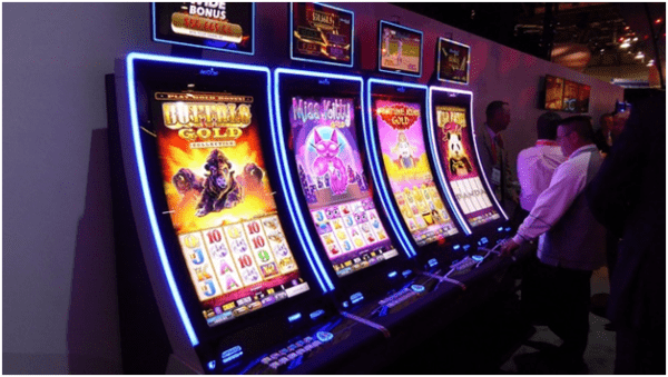 how to win on aristocrat slot machines